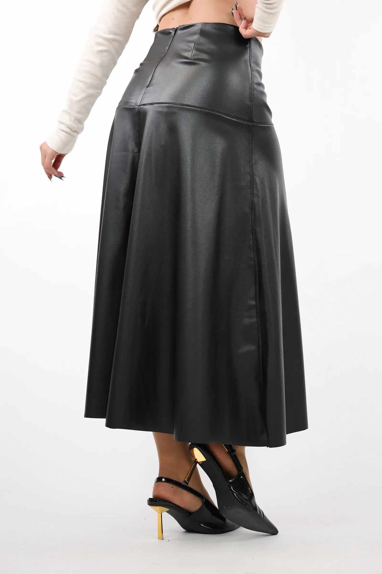 Fund a-line vegan leather - Image 3