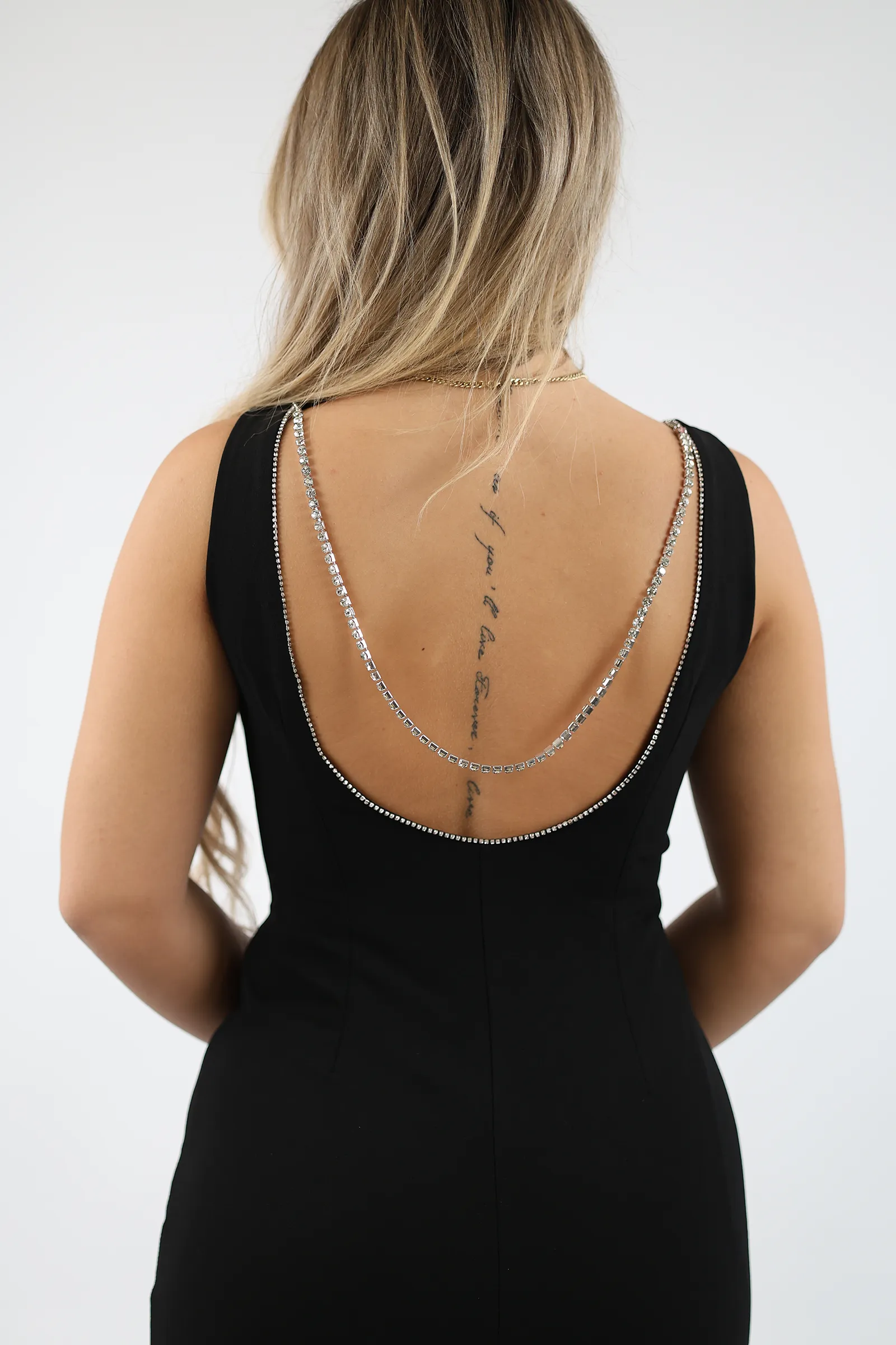 Fustan back details - Image 11
