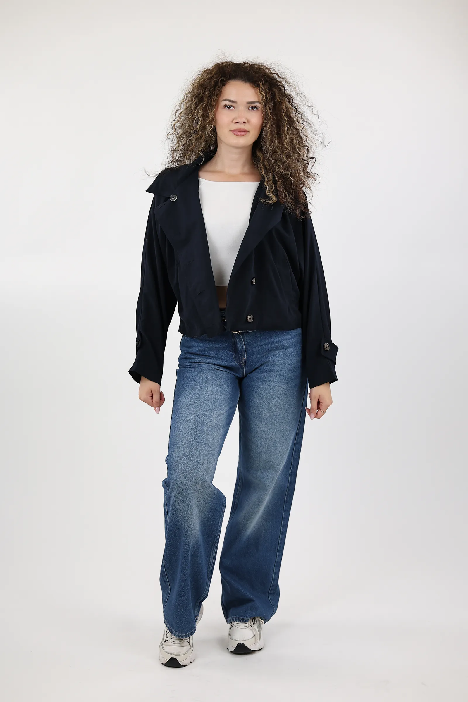 Mantil asymmetric trench - Image 10