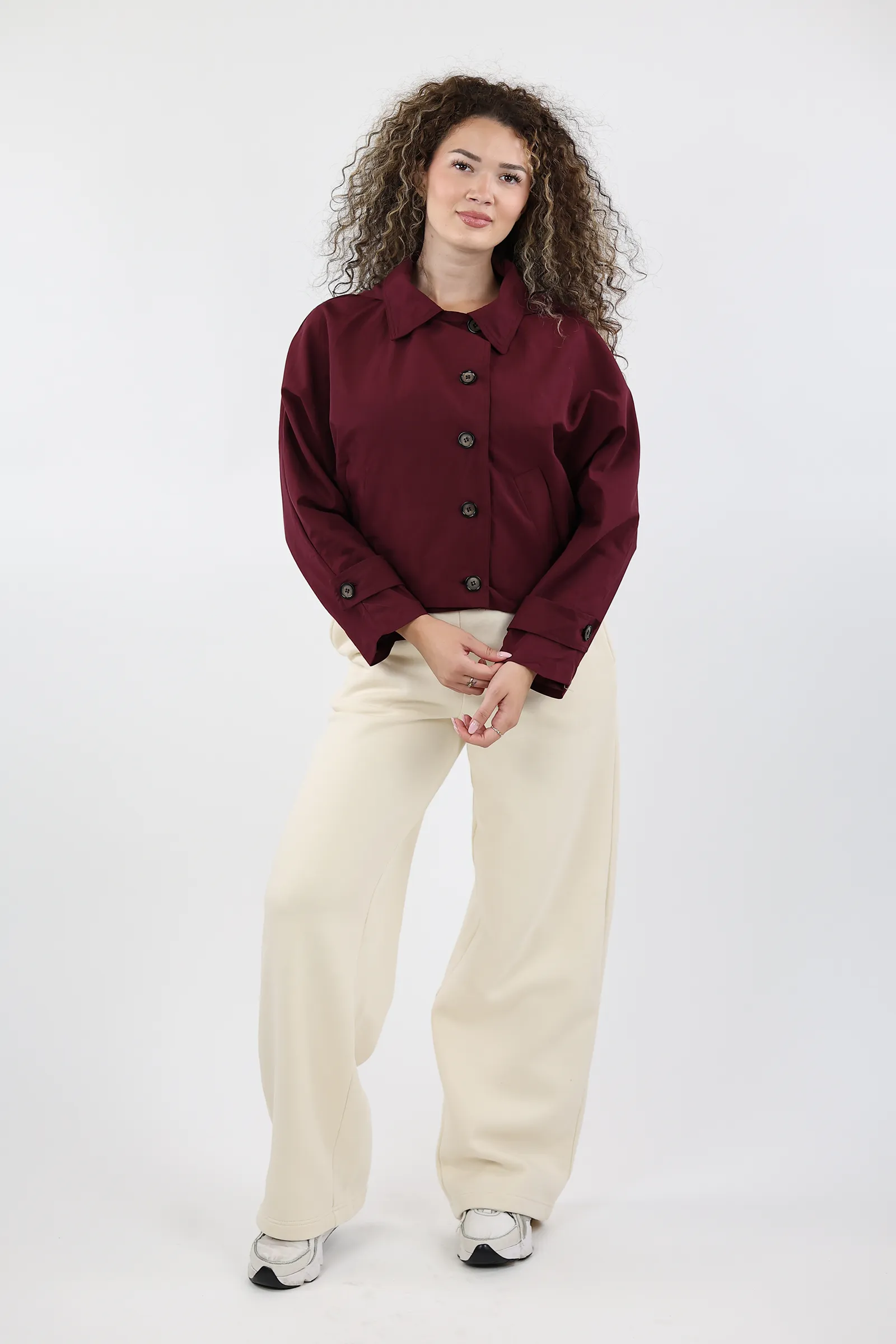 Mantil asymmetric trench - Image 17
