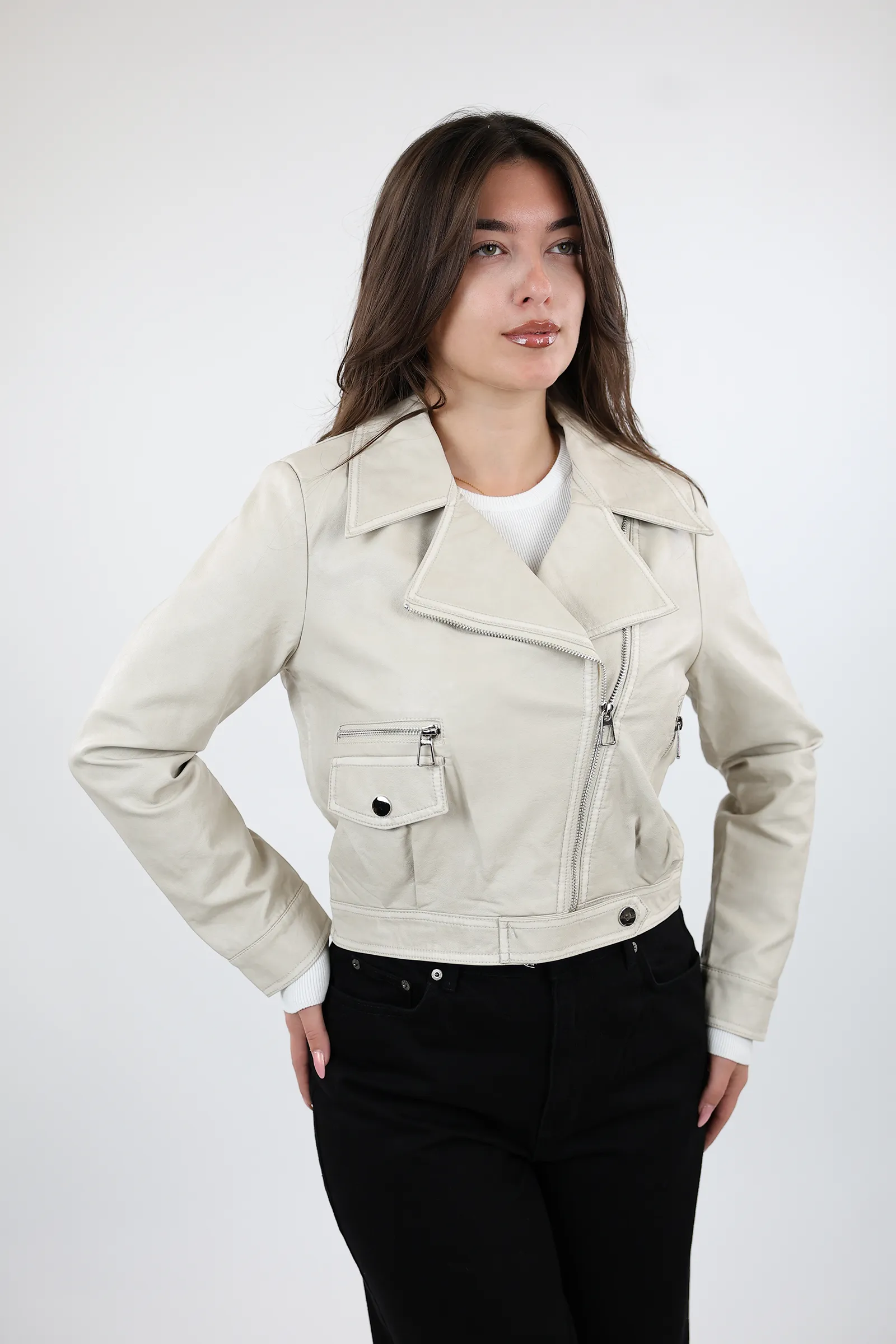 Jakne leather detail - Image 12