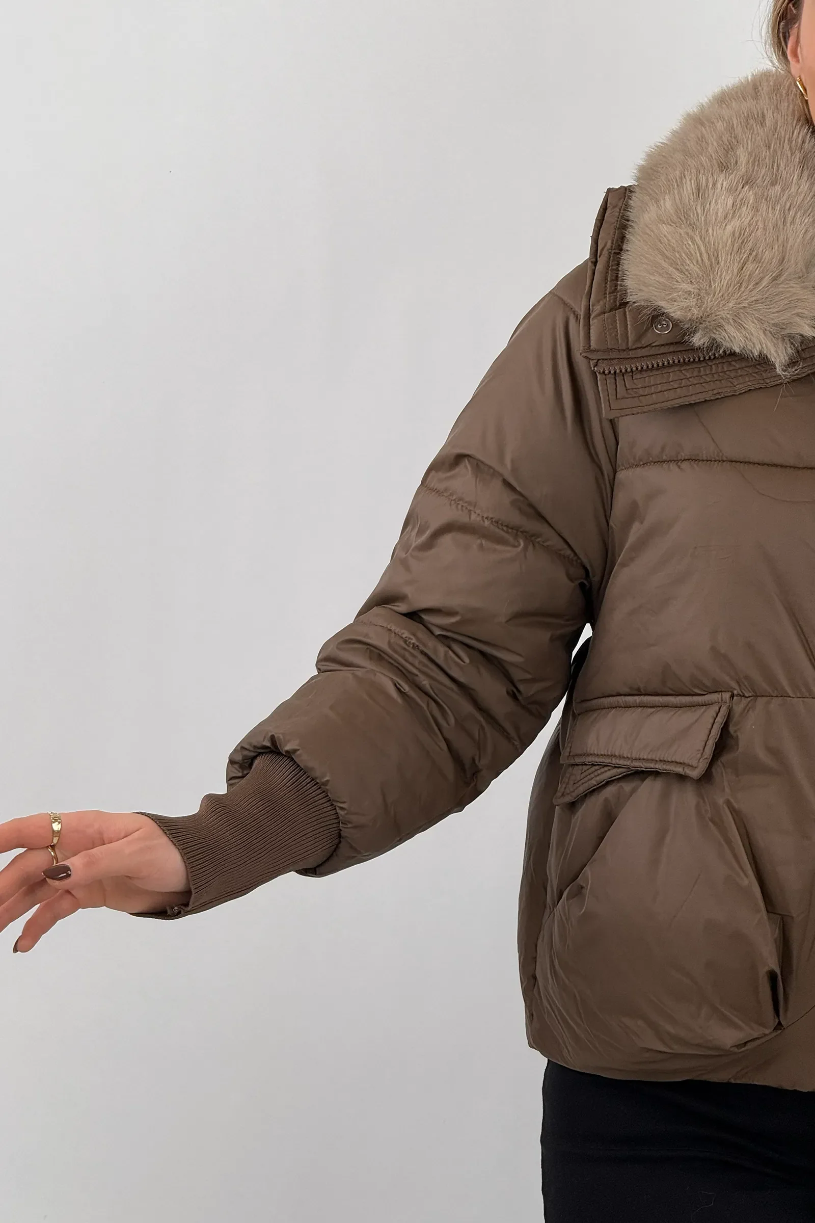 JAKNE  Cropped Belted Puffer - Image 8