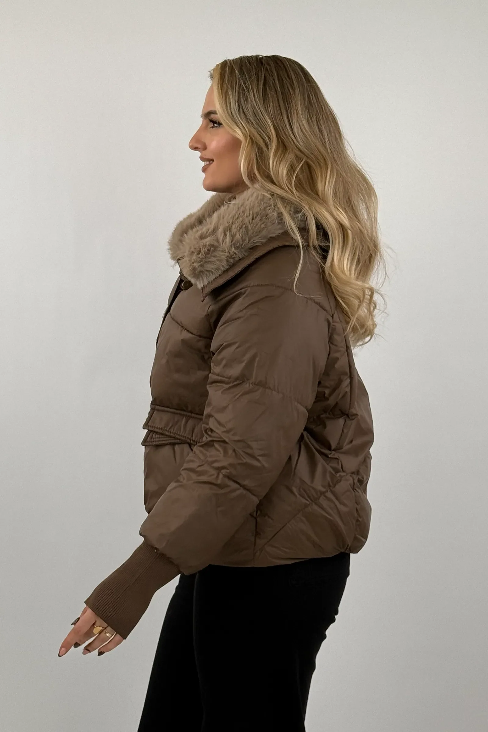 JAKNE  Cropped Belted Puffer - Image 9