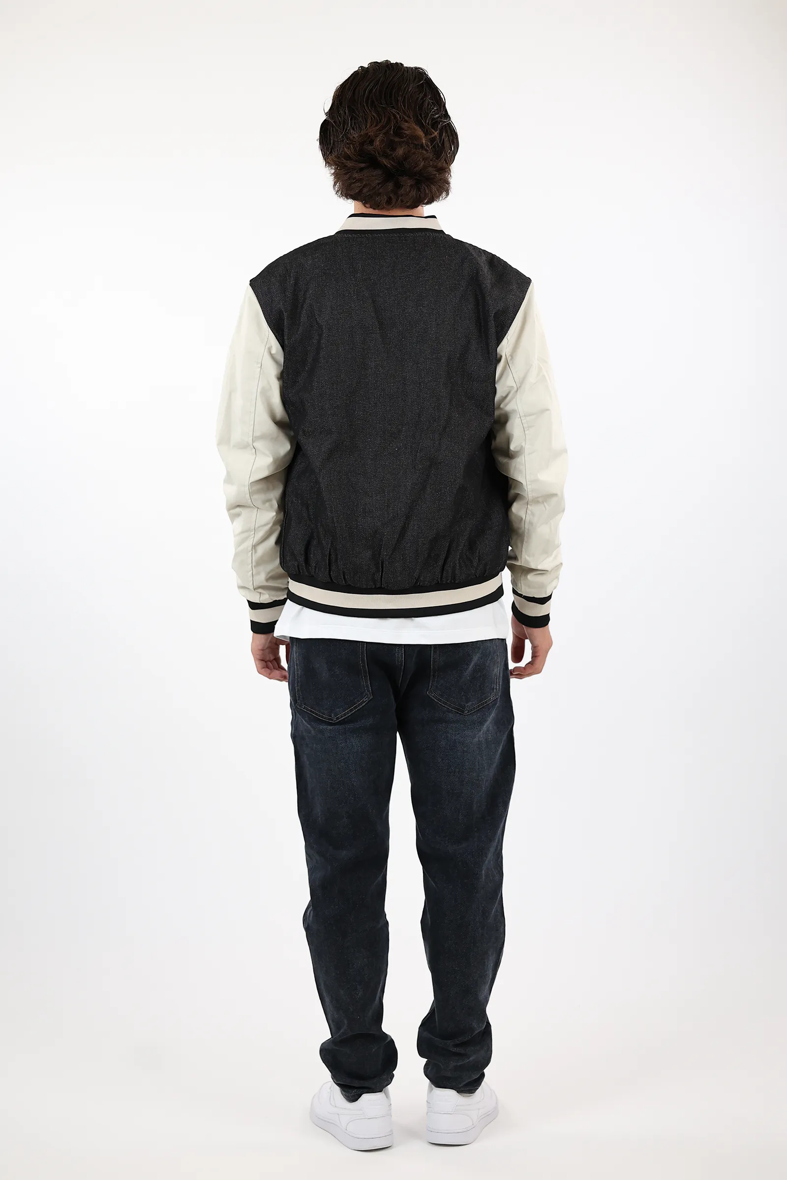 JAKNE S - Image 6
