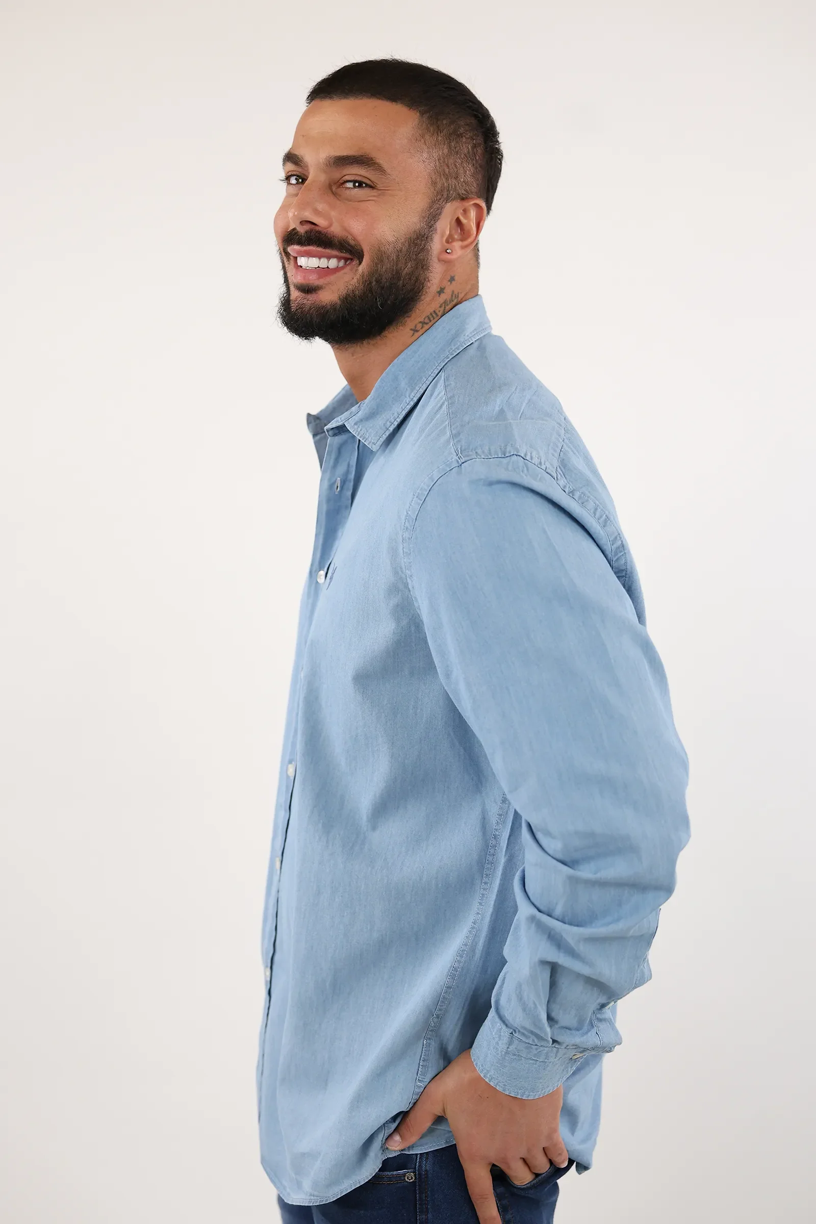 Kemishe denim shirt - Image 3