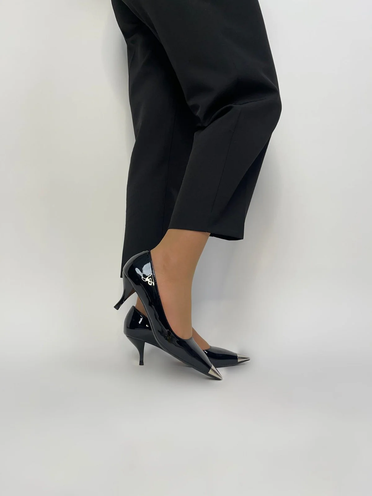Kepuce mid heel shiny