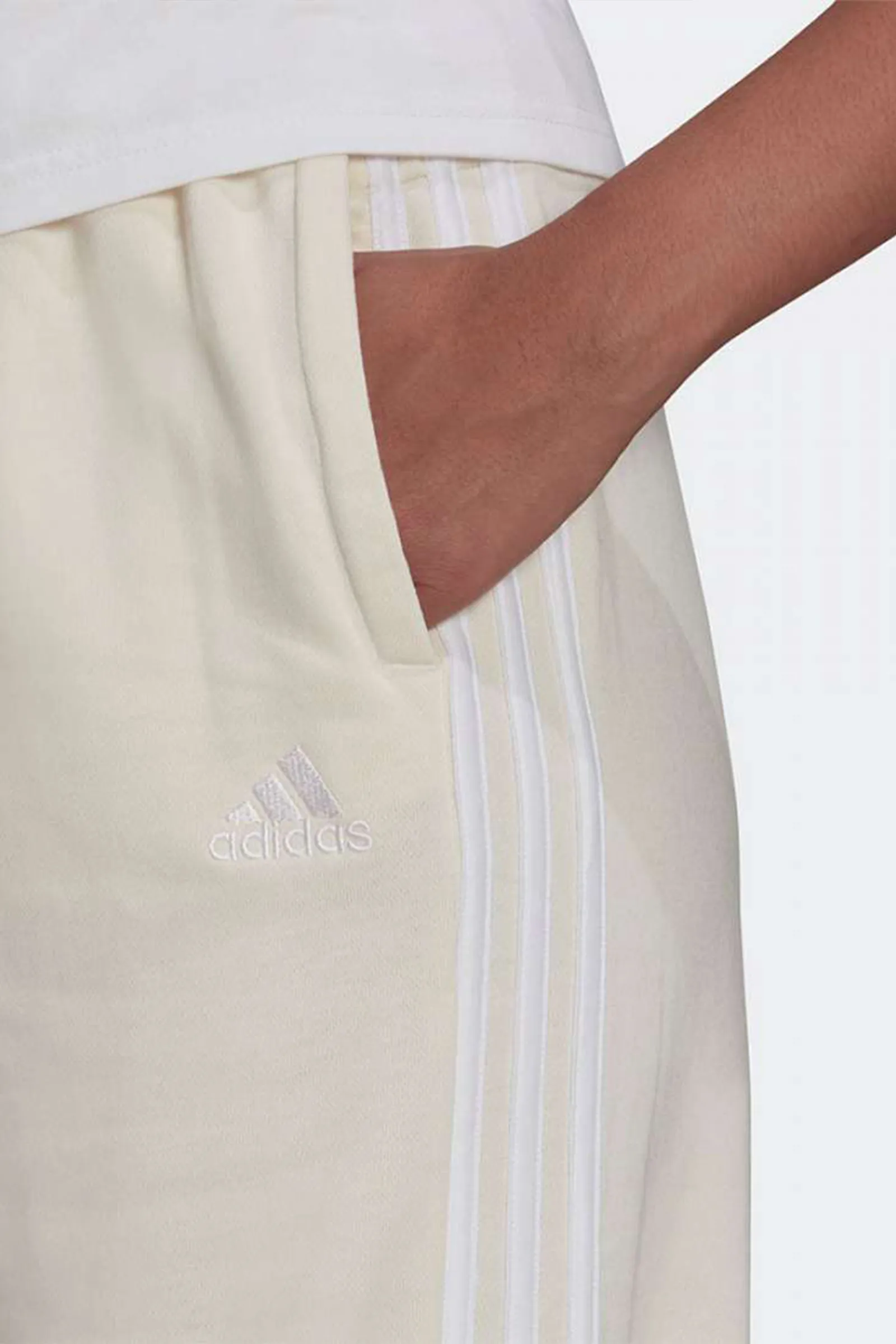 TRENERKA  Adidas Essentials Studio Lounge 3-Stripes Pants - Image 3