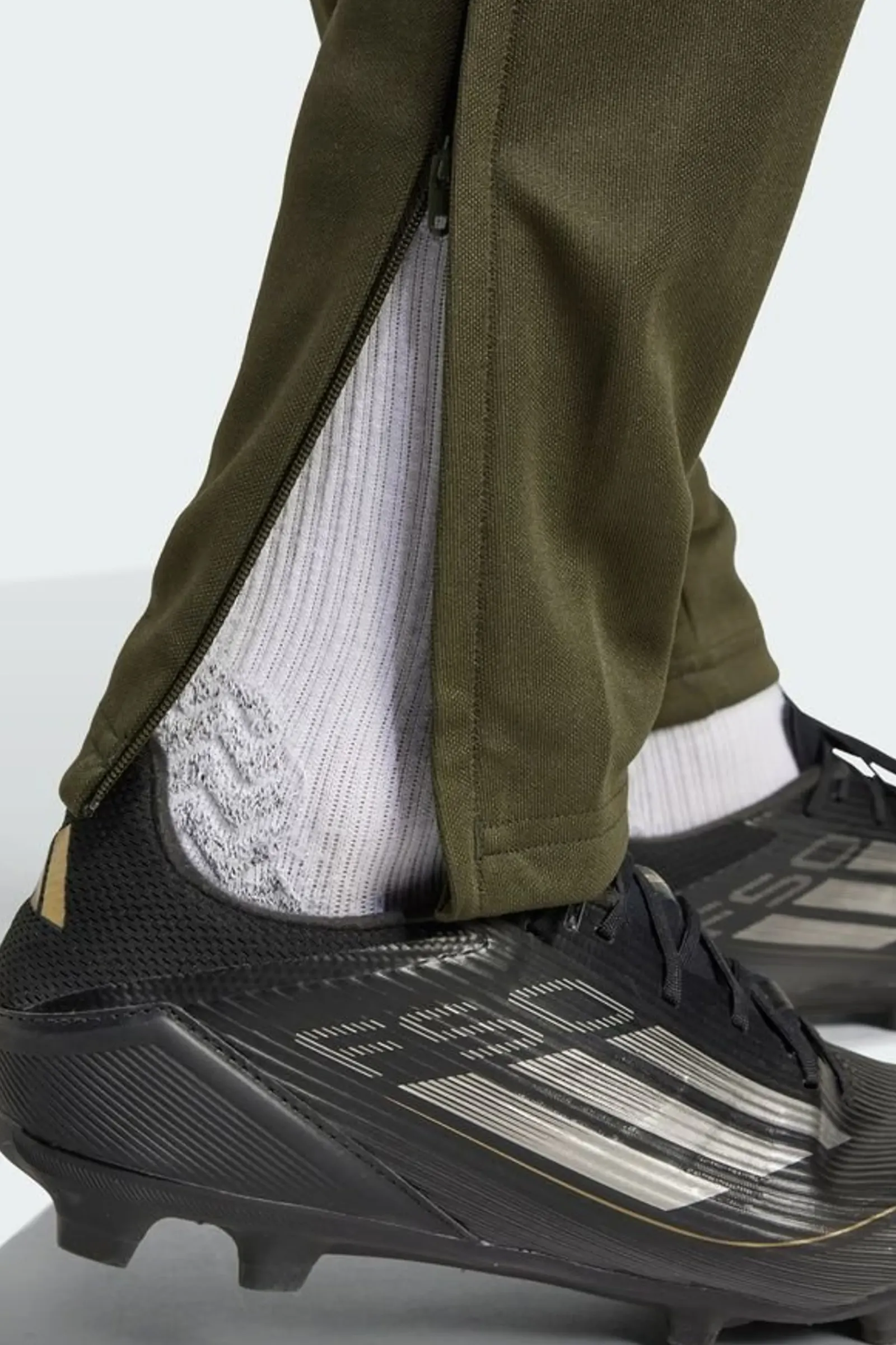 TRENERKA Adidas SQUADRA 25 TRAINING PANTS JN7839 - Image 4