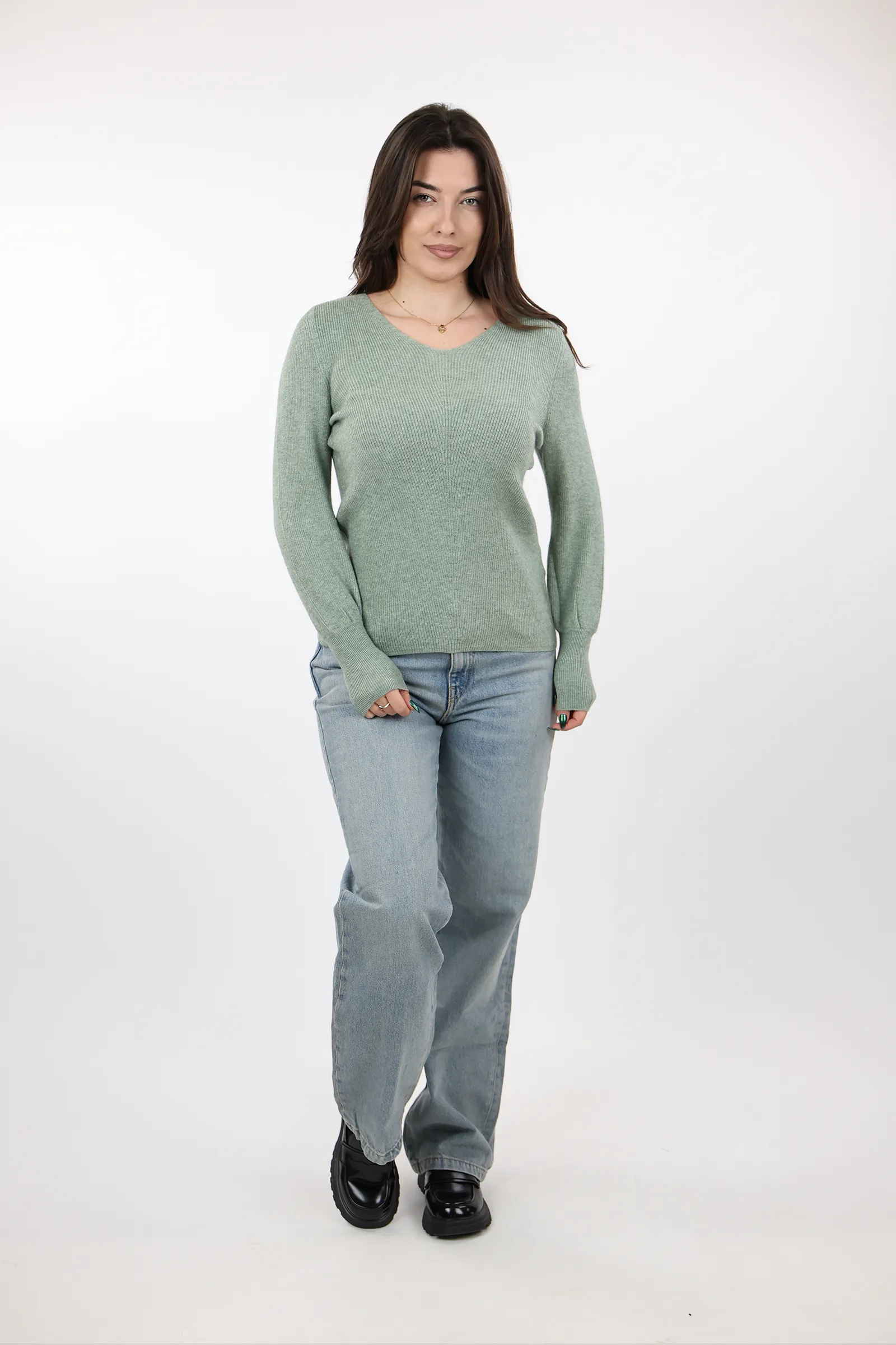 Xhemper chuba v-neck - Image 10