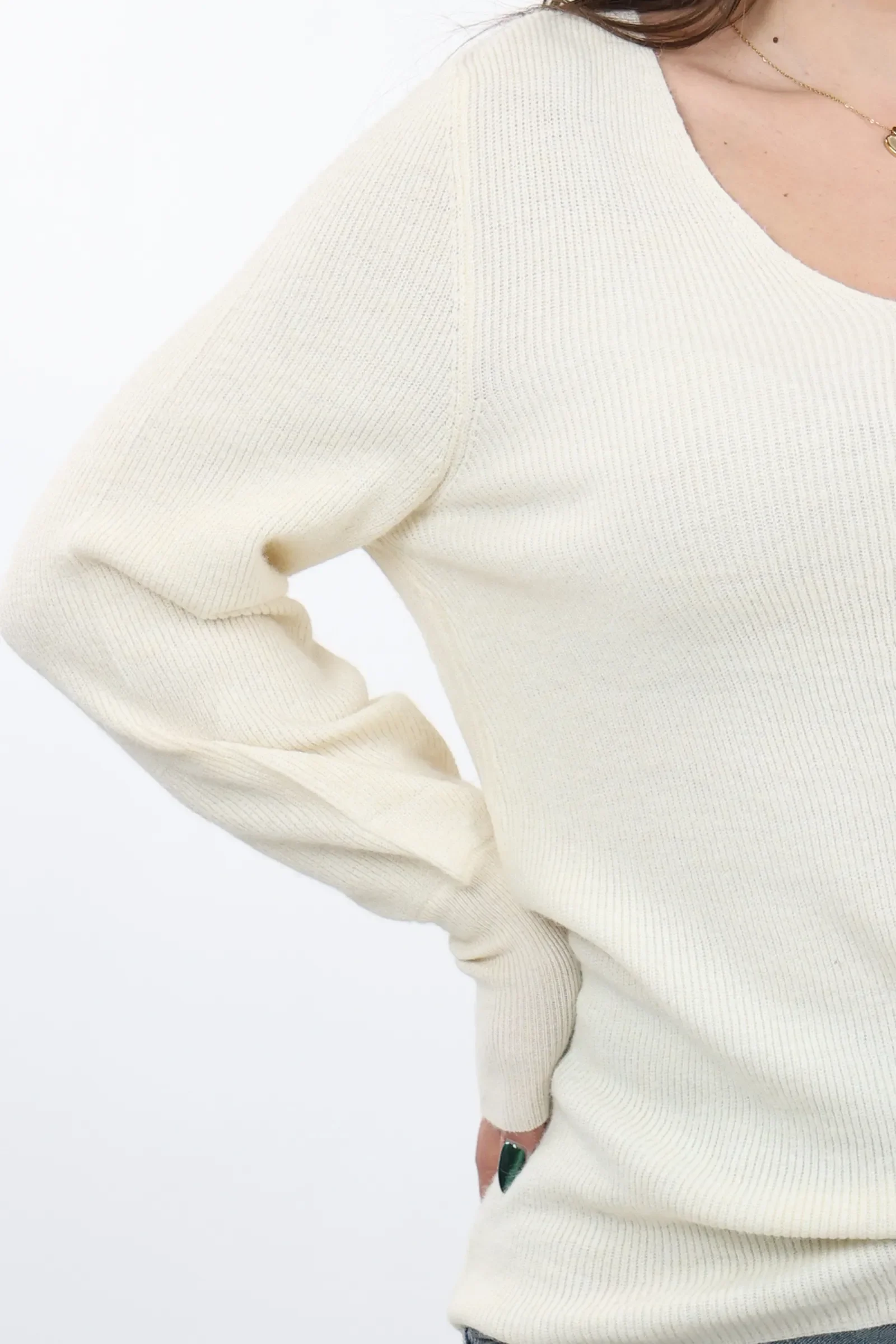 Xhemper chuba v-neck - Image 34