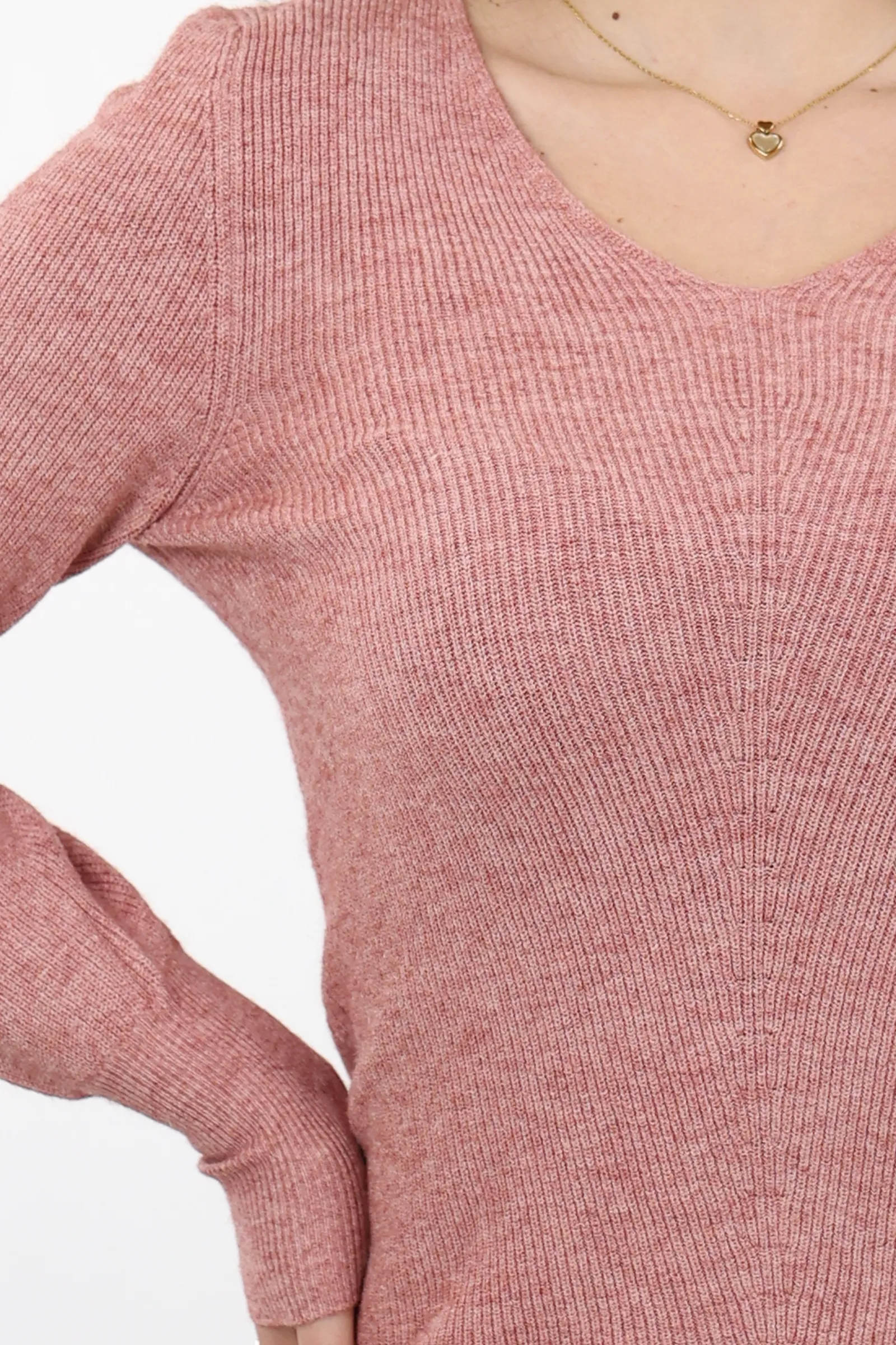 Xhemper chuba v-neck - Image 4